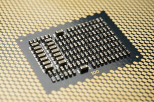 28 ядерный монстр Xeon W-3175X