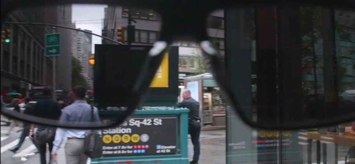 Найдено волшебное средство от навязчивой рекламы: очки IRL Glasses