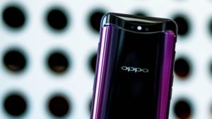 Первый взгляд на смартфон Oppo Find X: будущее дизайна мобильных устройств?