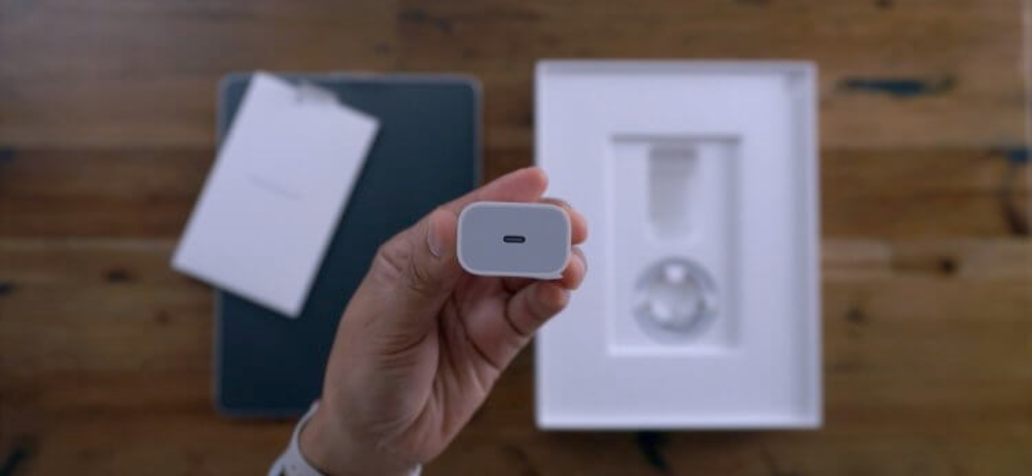 iPhone 11 получит мощный блок питания с USB-C. Но кто за это заплатит?