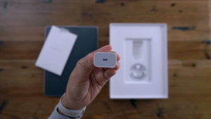 iPhone 11 получит мощный блок питания с USB-C. Но кто за это заплатит?