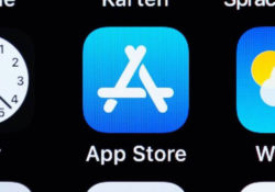 Экс-цензор App Store: Apple боится приложений, которые заменяют ее собственные