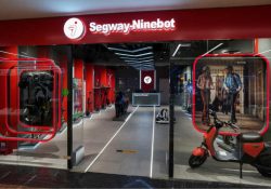 В России открылся первый официальный магазин Segway-Ninebot