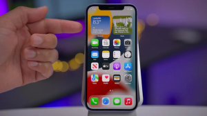 Протестировал главные нововведения iOS 15. С каждым обновлением их все больше