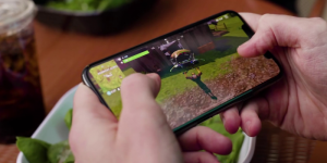 Fortnite вернётся на iOS. Но не через App Store, а обходными путями