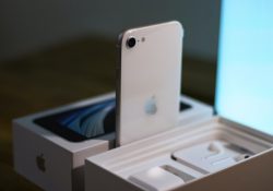 iPhone SE 3 и iPad Air выйдут этой весной. Еще одно доказательство