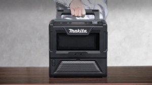 Makita выпустила портативную микроволновку. Идеально для работы вне дома