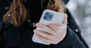 Как «окирпичить» украденный iPhone прямо с Apple Watch с помощью быстрой команды