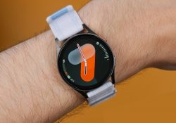 Google порадовала владельцев Galaxy Watch обновленным красивым приложением