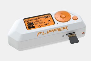 Гроза любой электроники Flipper Zero крупно обновился: хакерский комбайн стал еще опаснее