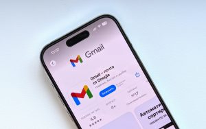 Gmail на российских iPhone начал вести себя очень странно
