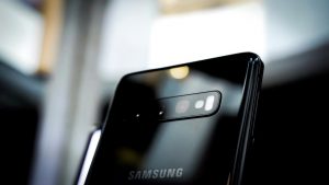 Samsung убила три популярнейших смартфона Galaxy. Обновились и больше не включились