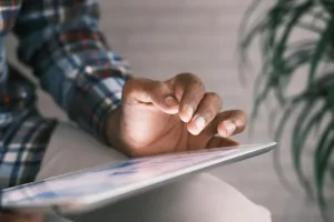 «Кошмар приватности»: Как проверка возраста меняет интернет