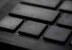 Windows 11: Как легко удалить предустановленные программы