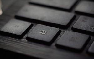 Windows 11: Как легко удалить предустановленные программы