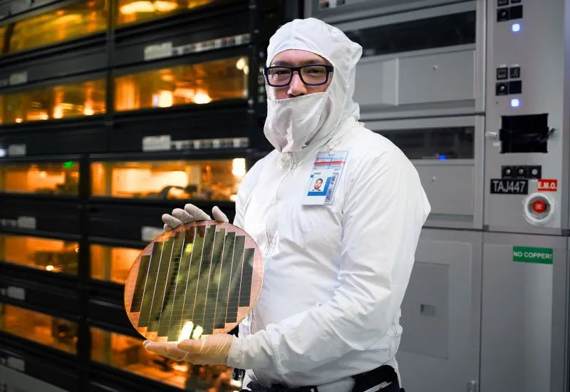 Правительственные инвестиции в Intel: Недостаточно для восстановления без ключевых клиентов