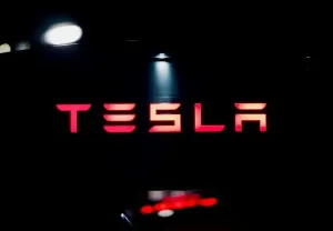 Кадровые потери в империи Маска: Tesla и xAI теряют таланты