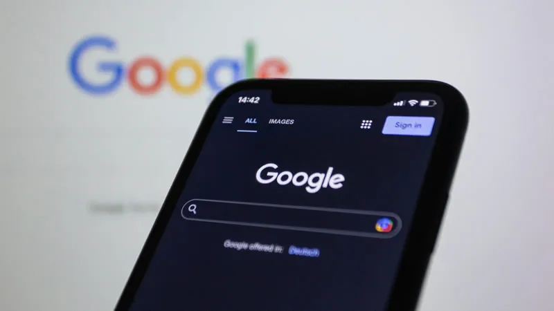 Google обновляет интерфейс поиска: новая функция скрытия рекламы