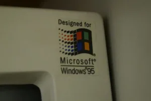 Как зажатая клавиша Shift ускоряла перезагрузку Windows 95