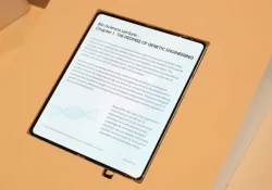 Samsung представила революционную складную OLED-панель без видимых складок