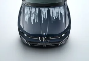 BMW iX3 Flow Edition: Капот с меняющимся цветом на основе технологии «электронных чернил»