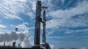 SpaceX успешно запустила новую мегаракету Starship V3, несмотря на потерю двигателя